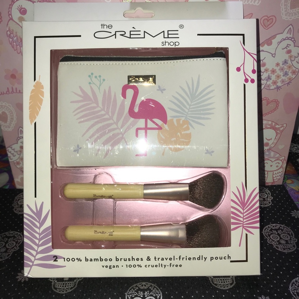 Flamingo cosmetic bag and makeup brushes